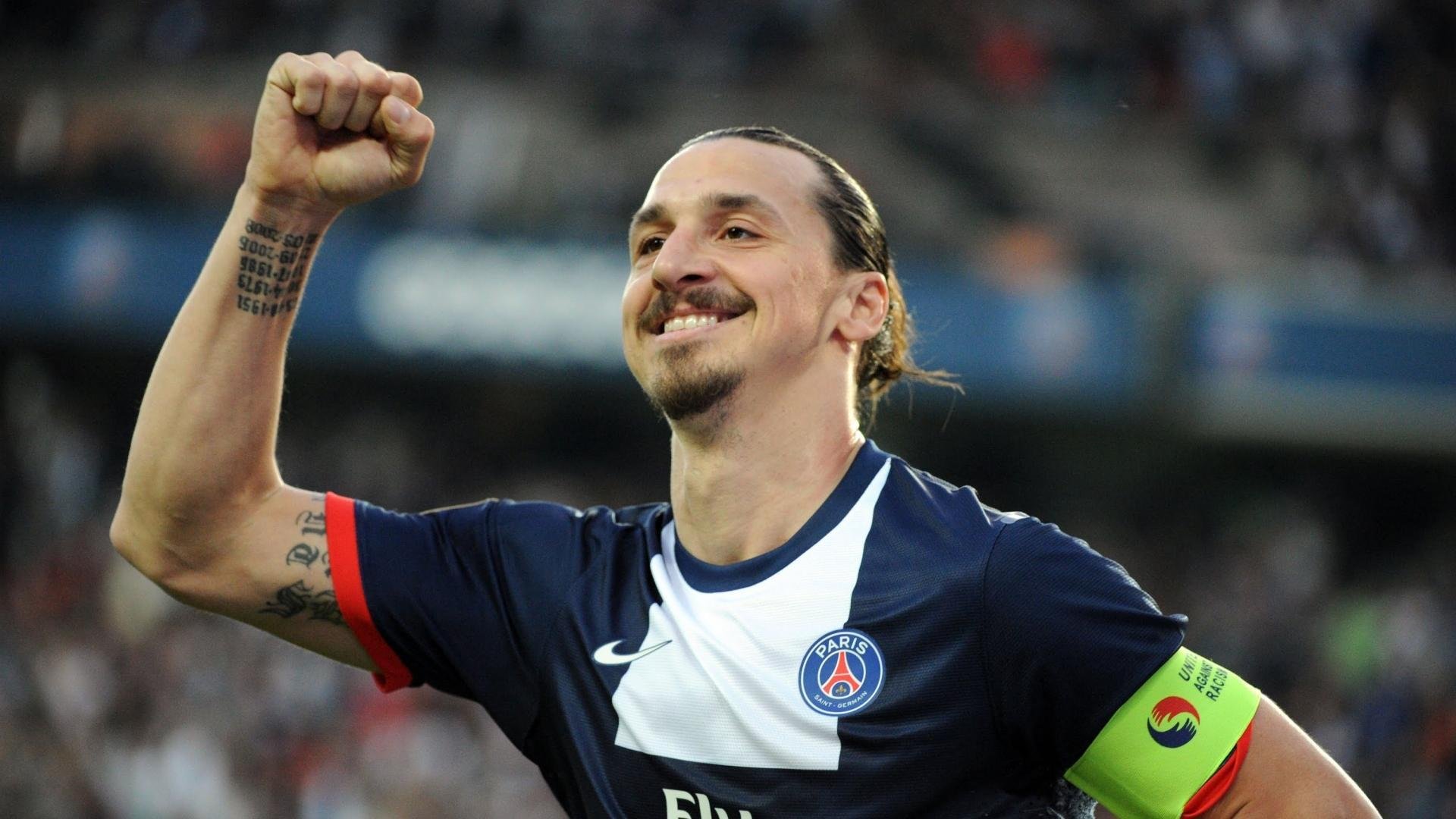 波兰女足联赛冠军以出色表现征服观众,波兰足球队队员